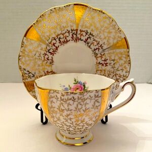 Vtg Queen Anne Fine Bone China Teacup and Saucer in Gold Stripes and Filigree